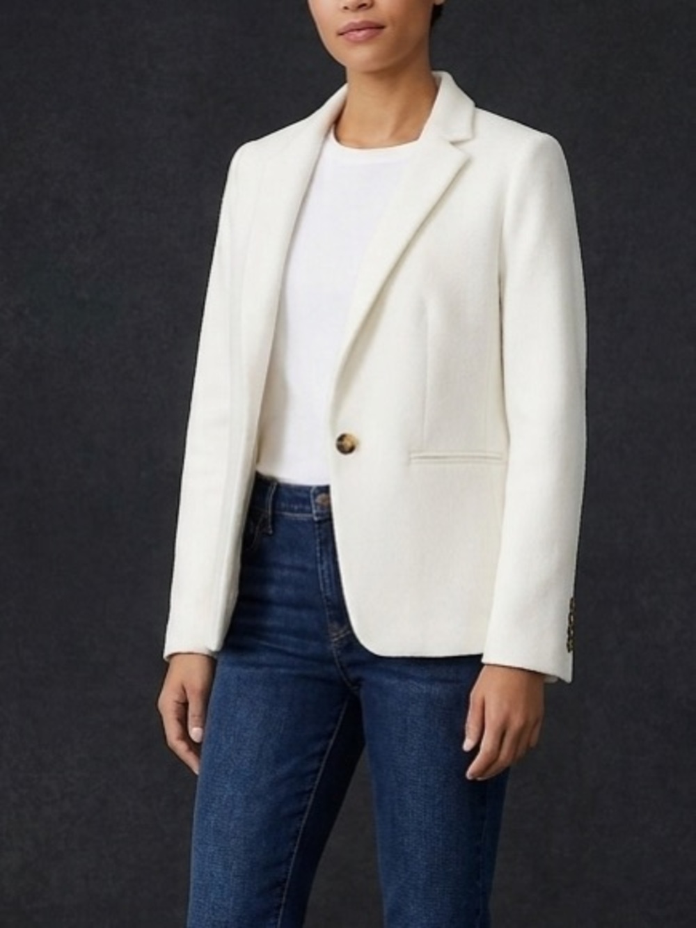NEW WITH TAG Ann Taylor White Blazer/Coat (Orig Price $189)